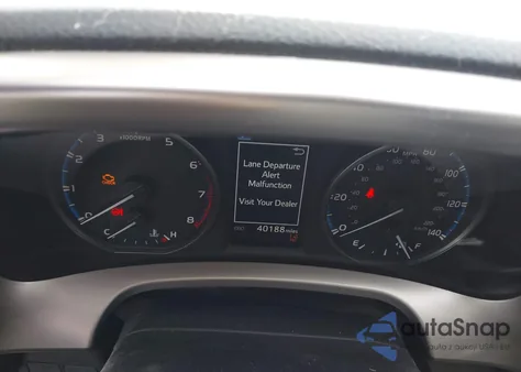 2017 Toyota Rav4 Xle из США, поврежденный, VIN JTMWFREV9HJ118734